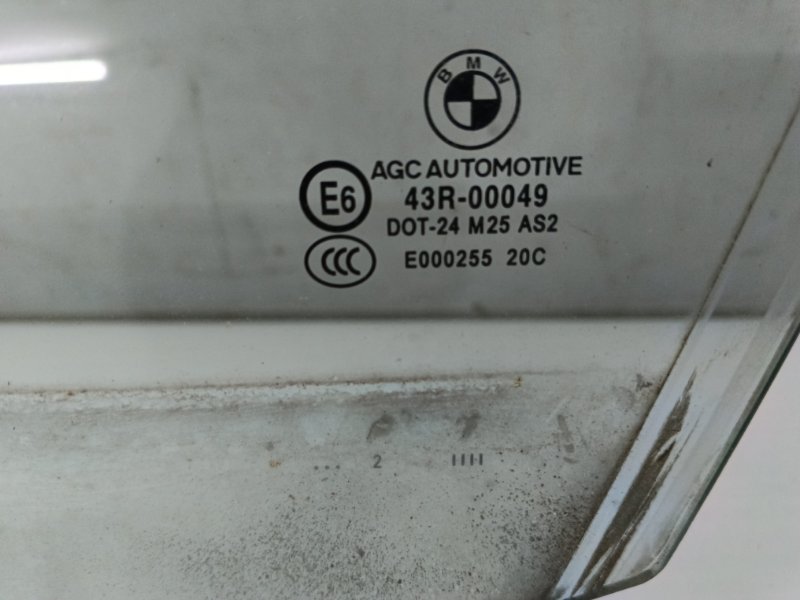 Стекло двери BMW X1 2012 E84