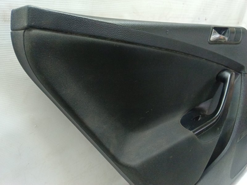 Обшивка двери Volkswagen Passat 2009 B6