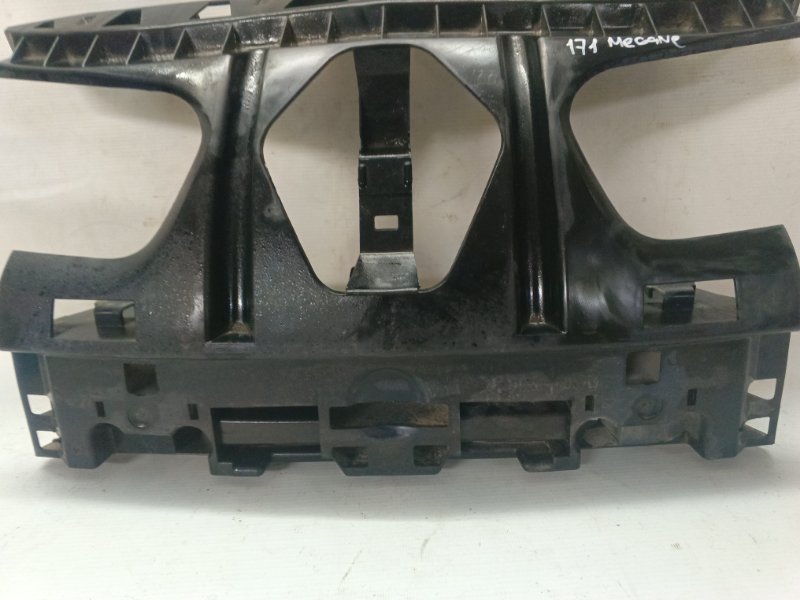 Кронштейн бампера Renault Megane 2006