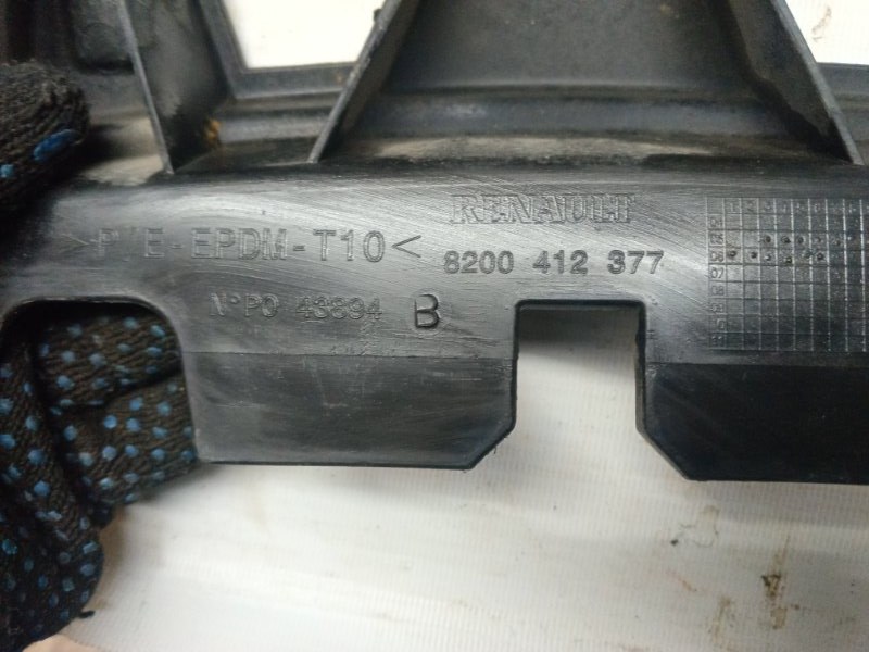Кронштейн бампера Renault Megane 2006