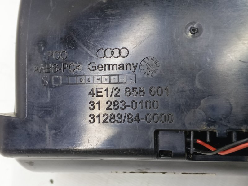 Рамка под кулису Audi A 8 2005 4E2, 4E8