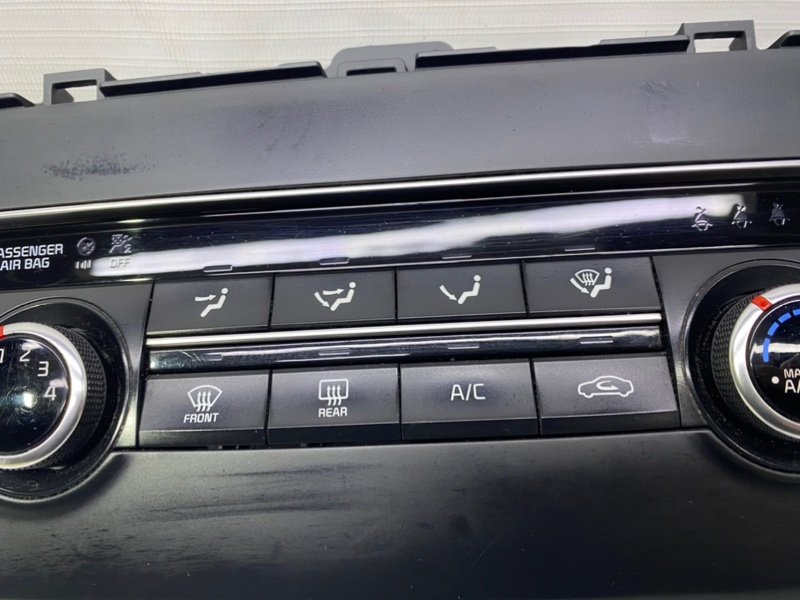 Блок управления климатом Kia Optima 2019 JF