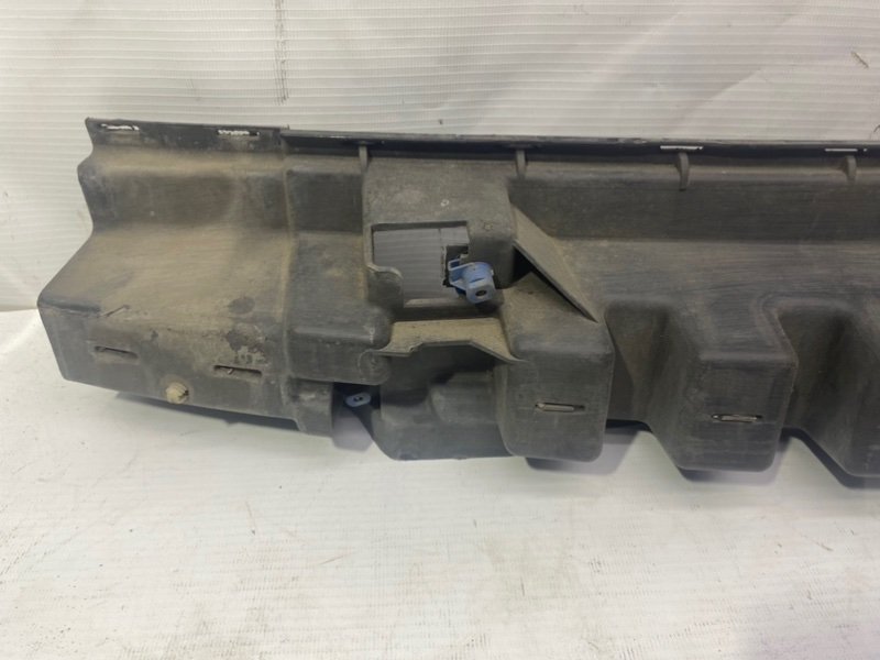 Кронштейн бампера Audi A 8 2005 4E2, 4E8