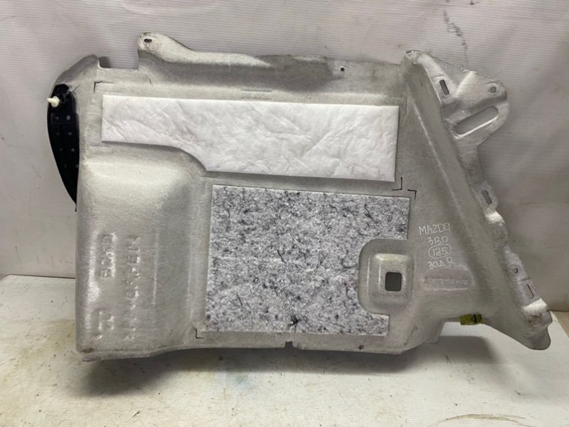 Обшивка багажника Mazda Mazda 3 2020 BP