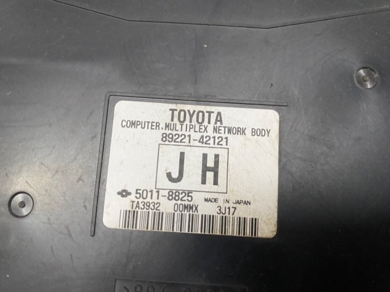 Блок управления дверьми Toyota Rav 4 2013 A40