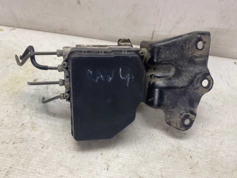 Блок ABS Toyota Rav 4 2013 A40