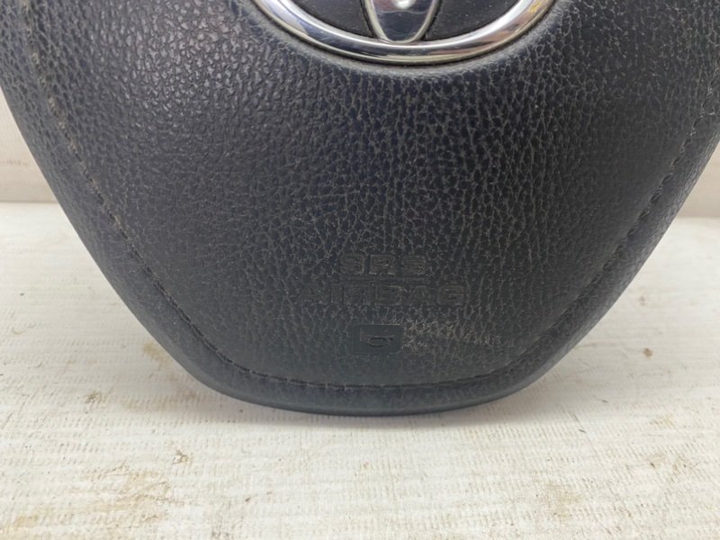 Подушка безопасности в руль Toyota Rav 4 2013 A40