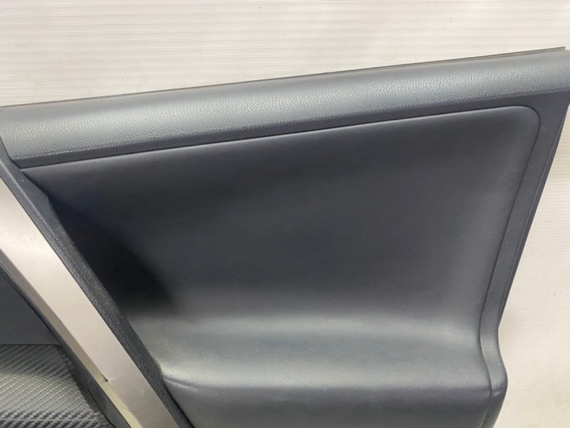 Обшивка двери Toyota Rav 4 2013 A40