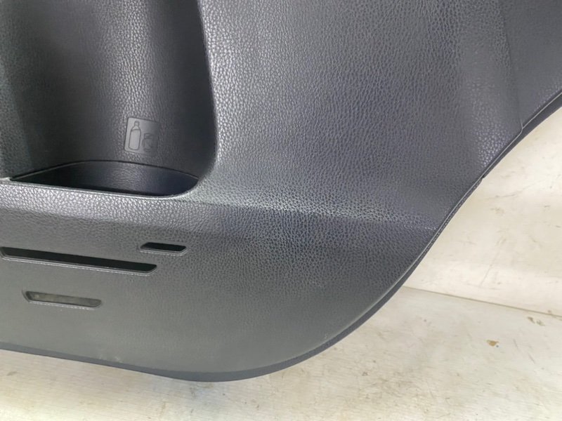 Обшивка двери Toyota Rav 4 2013 A40