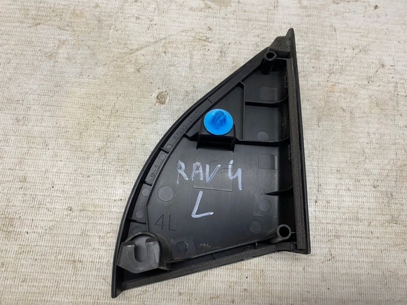 Уголок Toyota Rav 4 2013 A40