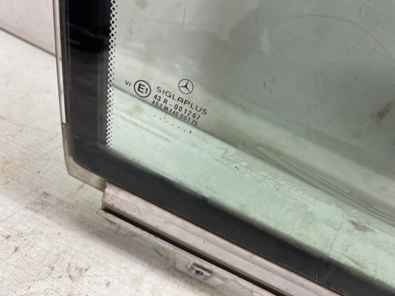 Стекло двери Mercedes-Benz S-Class 1992 W140