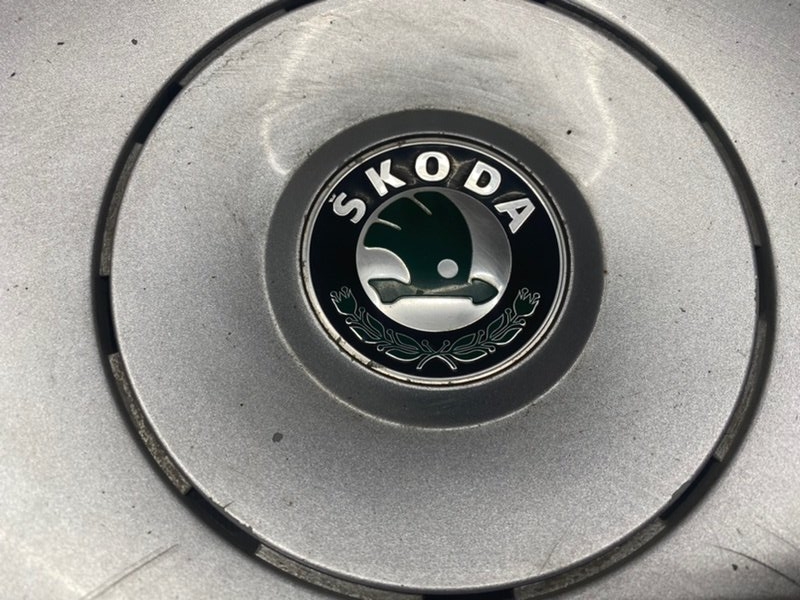 Колпак колеса SKODA Octavia 2011 a5