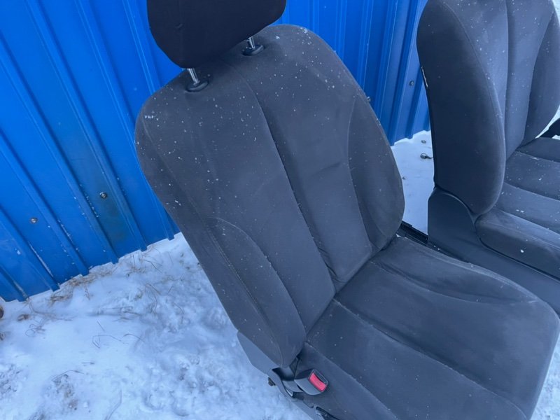 Сиденья Nissan Tiida 2007