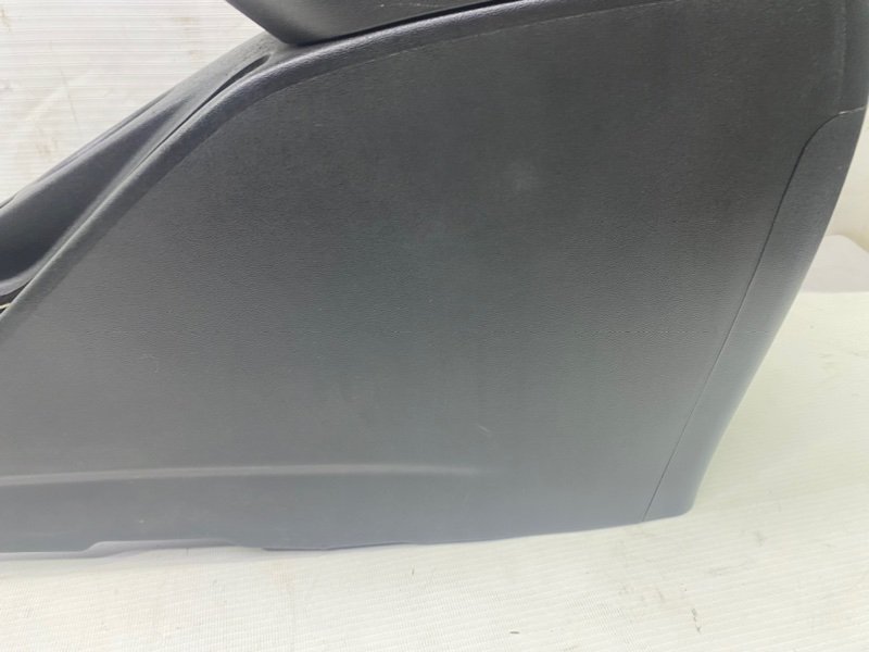 Консоль Kia Ceed 2007 ED