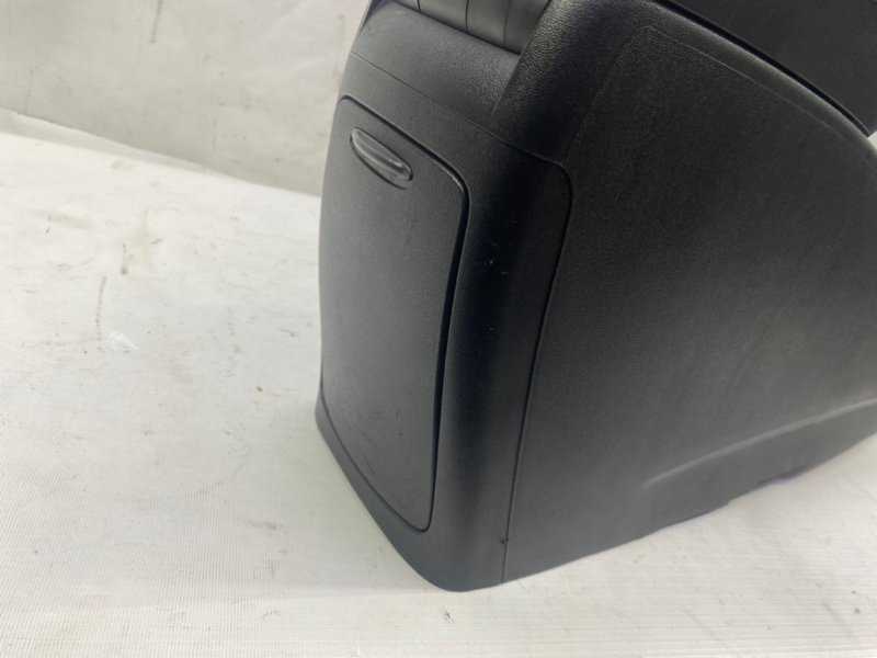 Консоль Kia Ceed 2007 ED