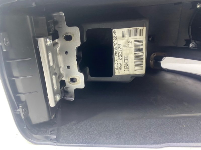 Консоль Kia Ceed 2007 ED