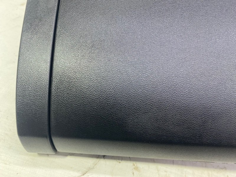 Бардачок Volkswagen Polo 2011