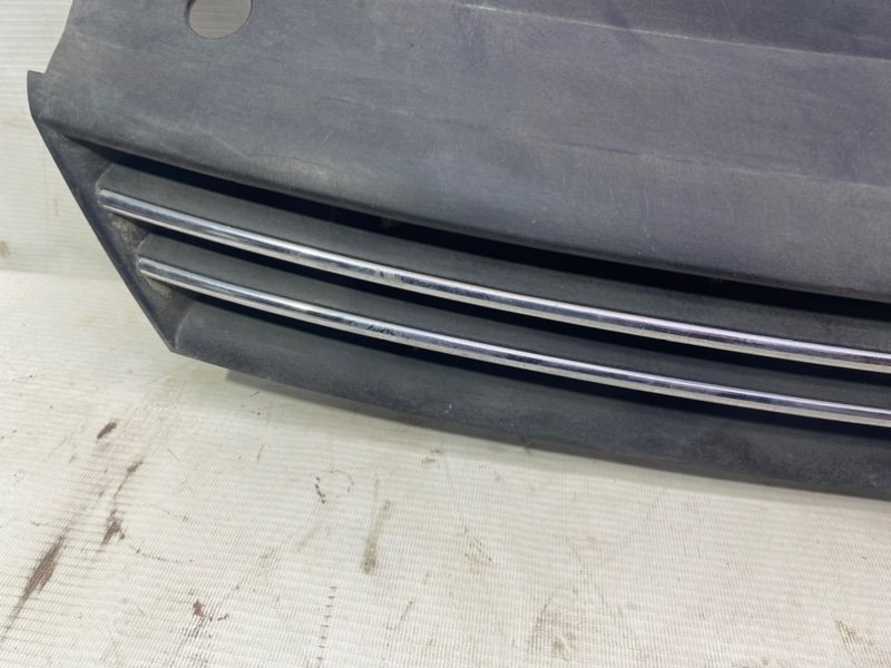 Решетка радиатора Volkswagen Polo 2011