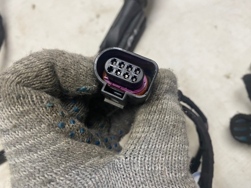 Проводка двери Audi Q5 8R