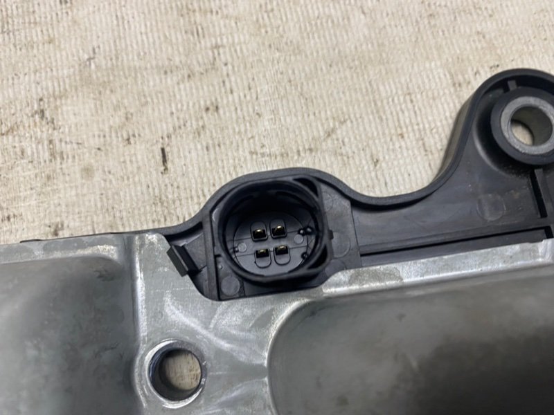 Кнопка открывания багажника Volkswagen Jetta 2007 1K2
