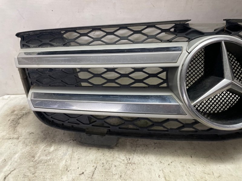 Решетка радиатора Mercedes-Benz GL-Class 2007 X164