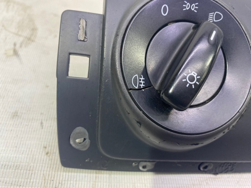 Переключатель света фар Volkswagen Jetta 2007 1K2