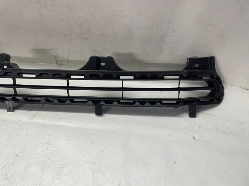 Решетка в бампер TOYOTA Land Cruiser Prado 150