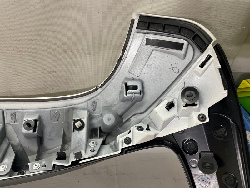 Спойлер крышки багажника Mazda CX-9 TC