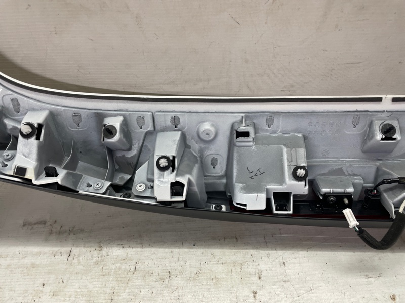 Спойлер крышки багажника Mazda CX-9 TC