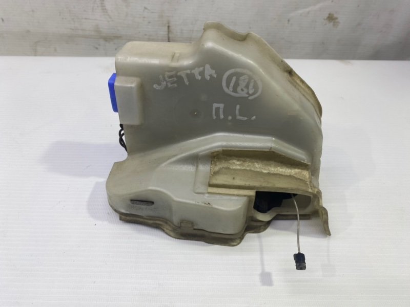 Замок двери Volkswagen Jetta 2007 1K2