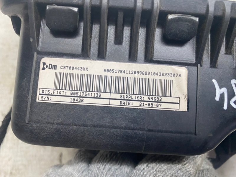 Подушка безопасности в торпедо Fiat Punto 2007
