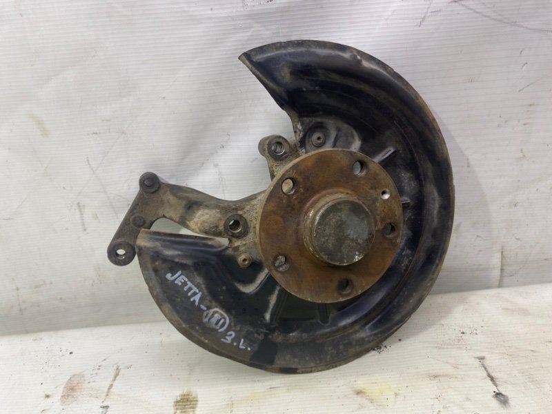 Кулак поворотный Volkswagen Jetta 2007 1K2