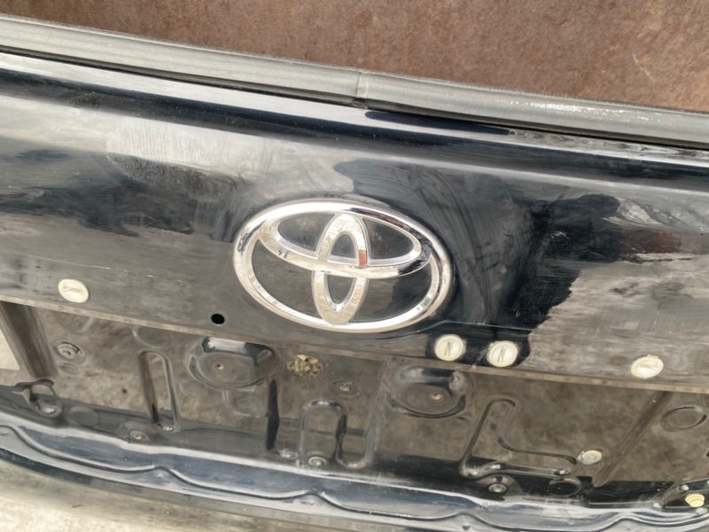 Дверь багажника Toyota Land Cruiser Prado 2022