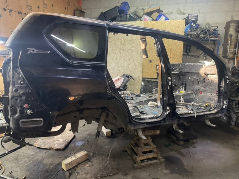 Крыло Toyota Land Cruiser Prado 2022