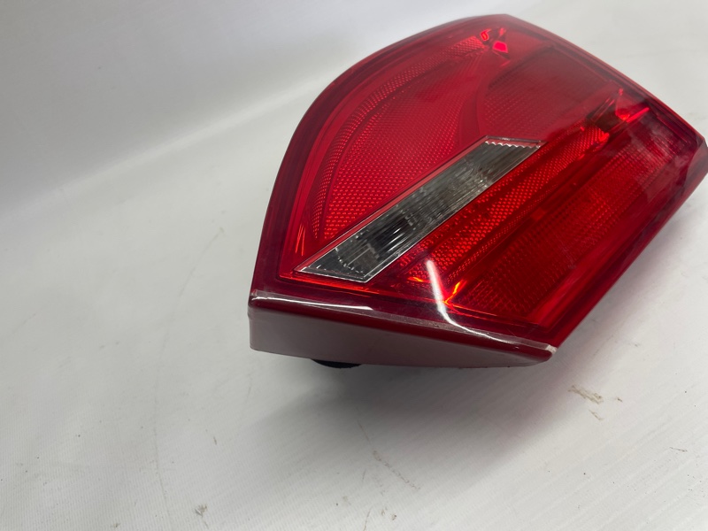 Фонарь Volkswagen Jetta 2013