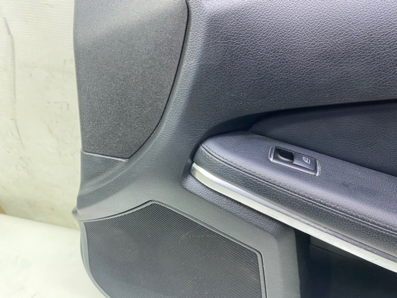 Обшивка двери Mercedes-Benz E-Class 2014 W212