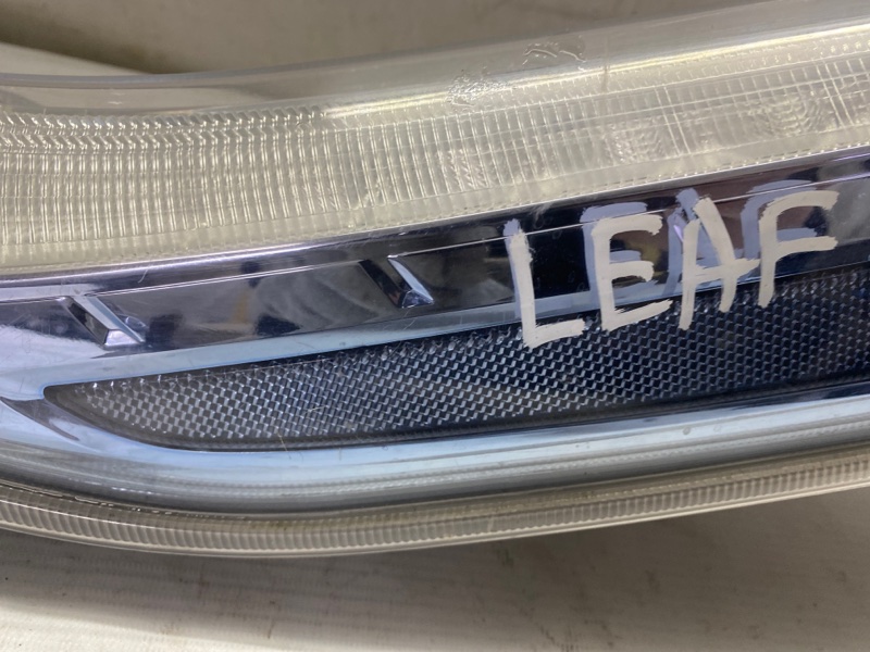 Фонарь Nissan Leaf 2012 ZE0