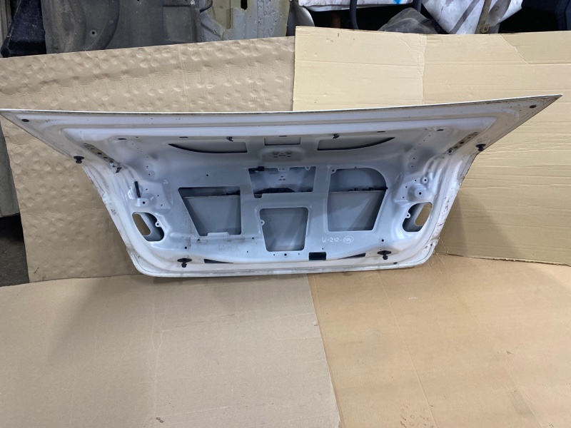Крышка багажника Mercedes-Benz E-Class 2014 W212