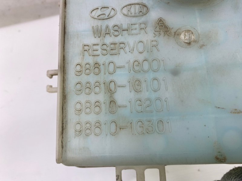 Бачок омывателя Kia Rio 2010
