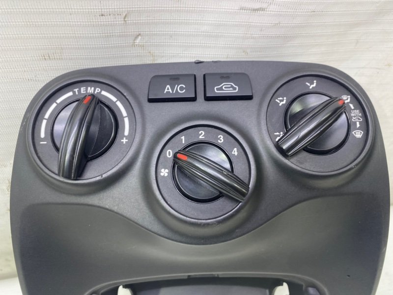 Блок управления климатом Kia Rio 2010