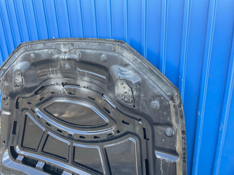 Капот Audi Q8 2021