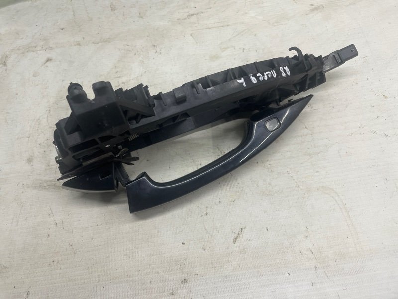 Ручка двери наружная Audi Q8 2021