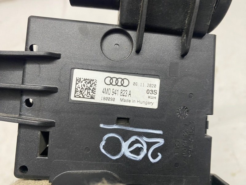 Клемма аккумулятора Audi Q8 2021