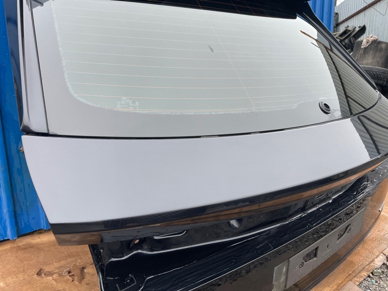 Крышка багажника Audi Q8 2021