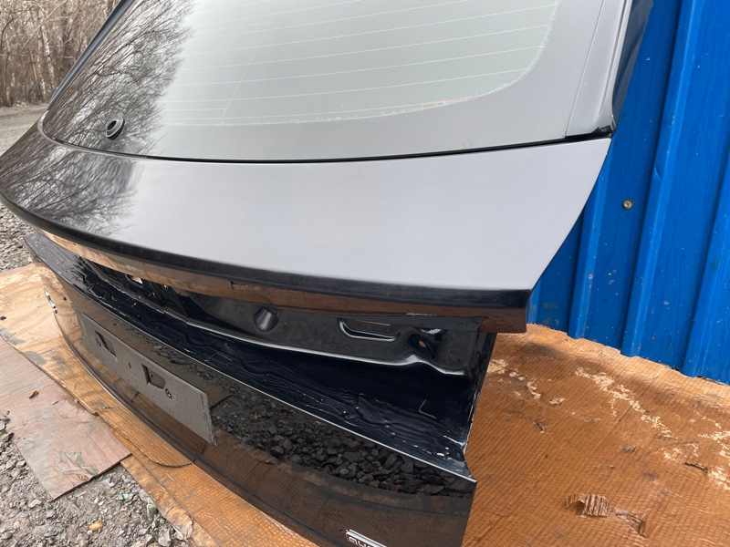 Крышка багажника Audi Q8 2021
