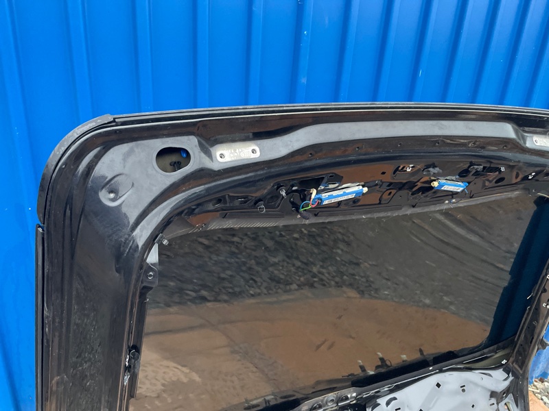Крышка багажника Audi Q8 2021