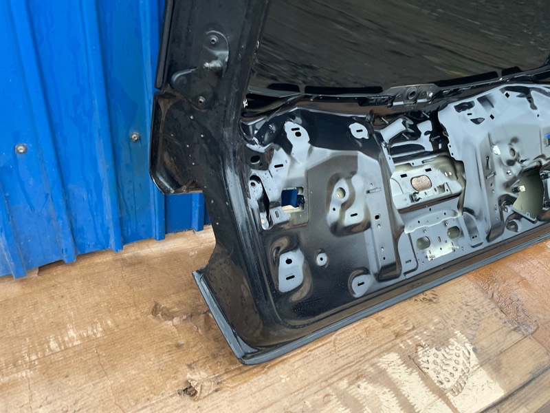 Крышка багажника Audi Q8 2021