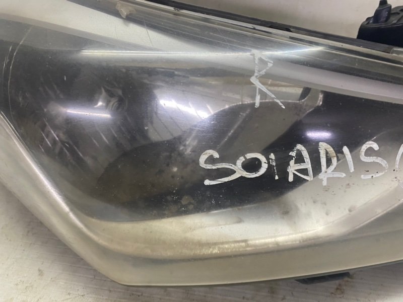 Фара Hyundai Solaris 2015