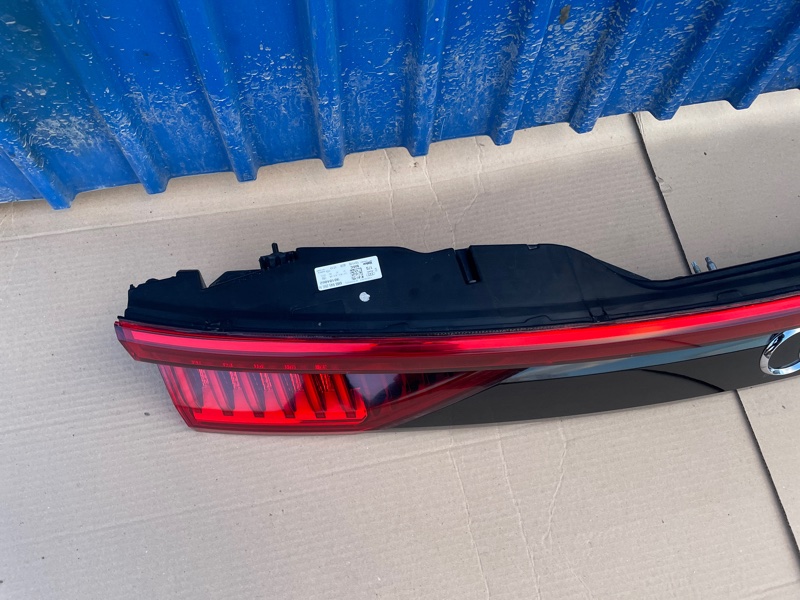 Фонарь Audi Q8 2021