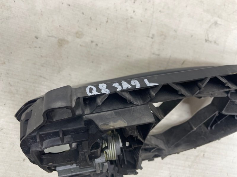 Ручка двери наружная Audi Q8 2021